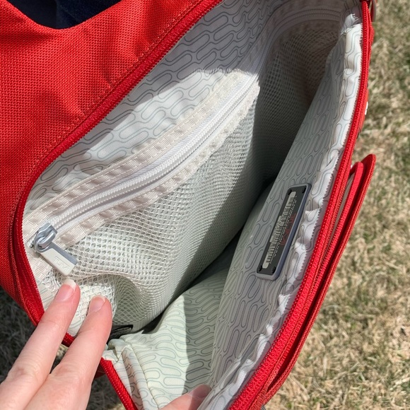 NEW Tumi Crossover Shoulder Travel Bag - Picture 6 of 11